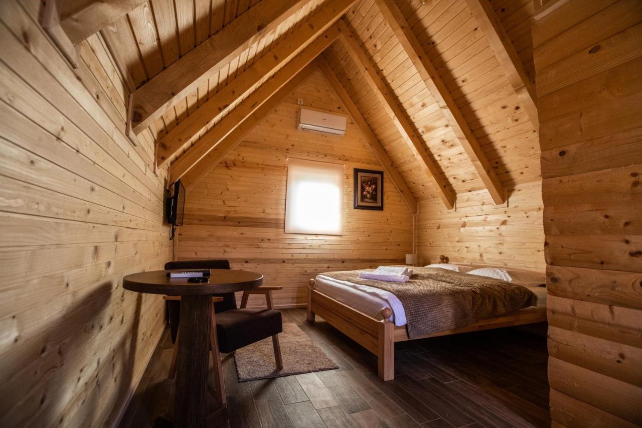 Hotel Babino Brdo Derventa ภายนอก รูปภาพ