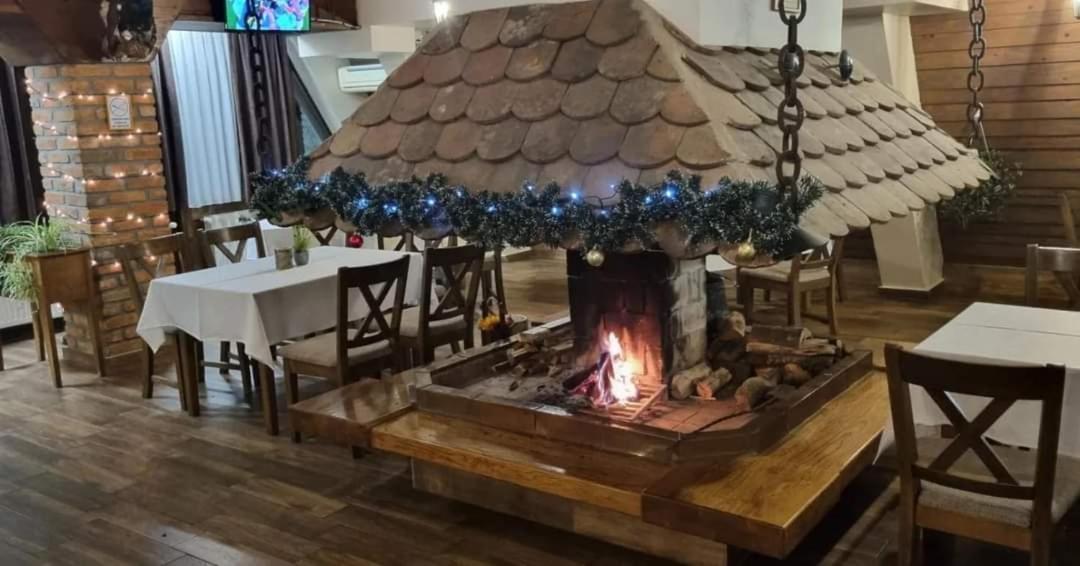 Hotel Babino Brdo Derventa ภายนอก รูปภาพ