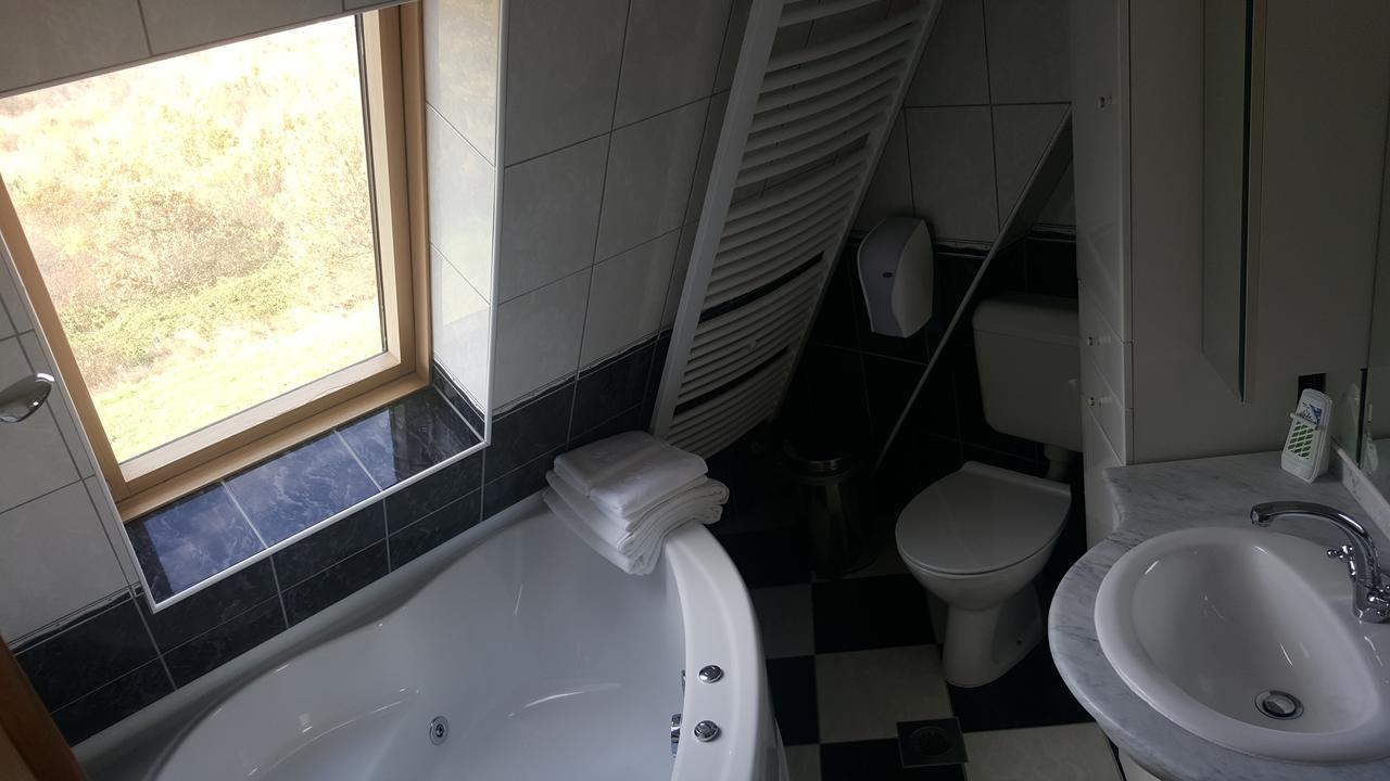 Hotel Babino Brdo Derventa ภายนอก รูปภาพ