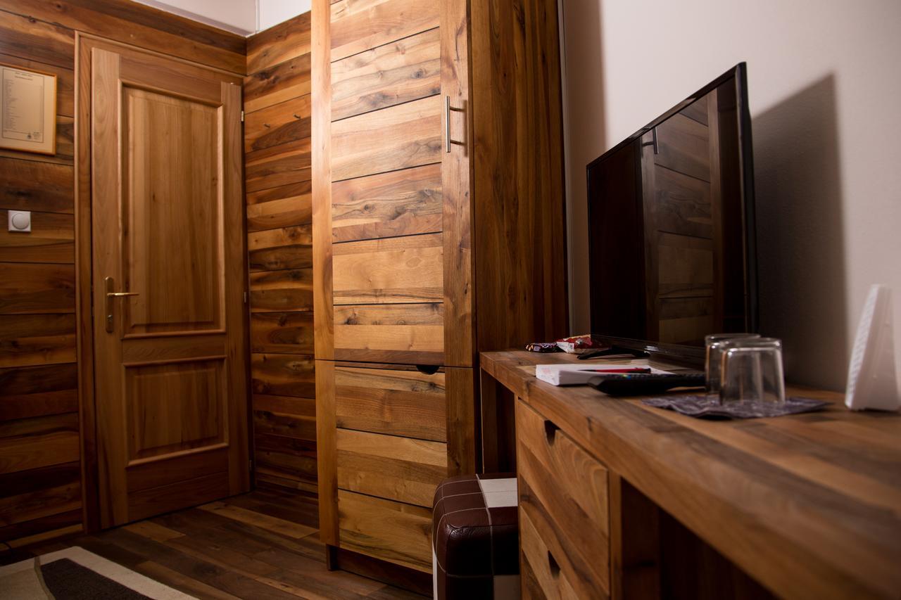 Hotel Babino Brdo Derventa ภายนอก รูปภาพ