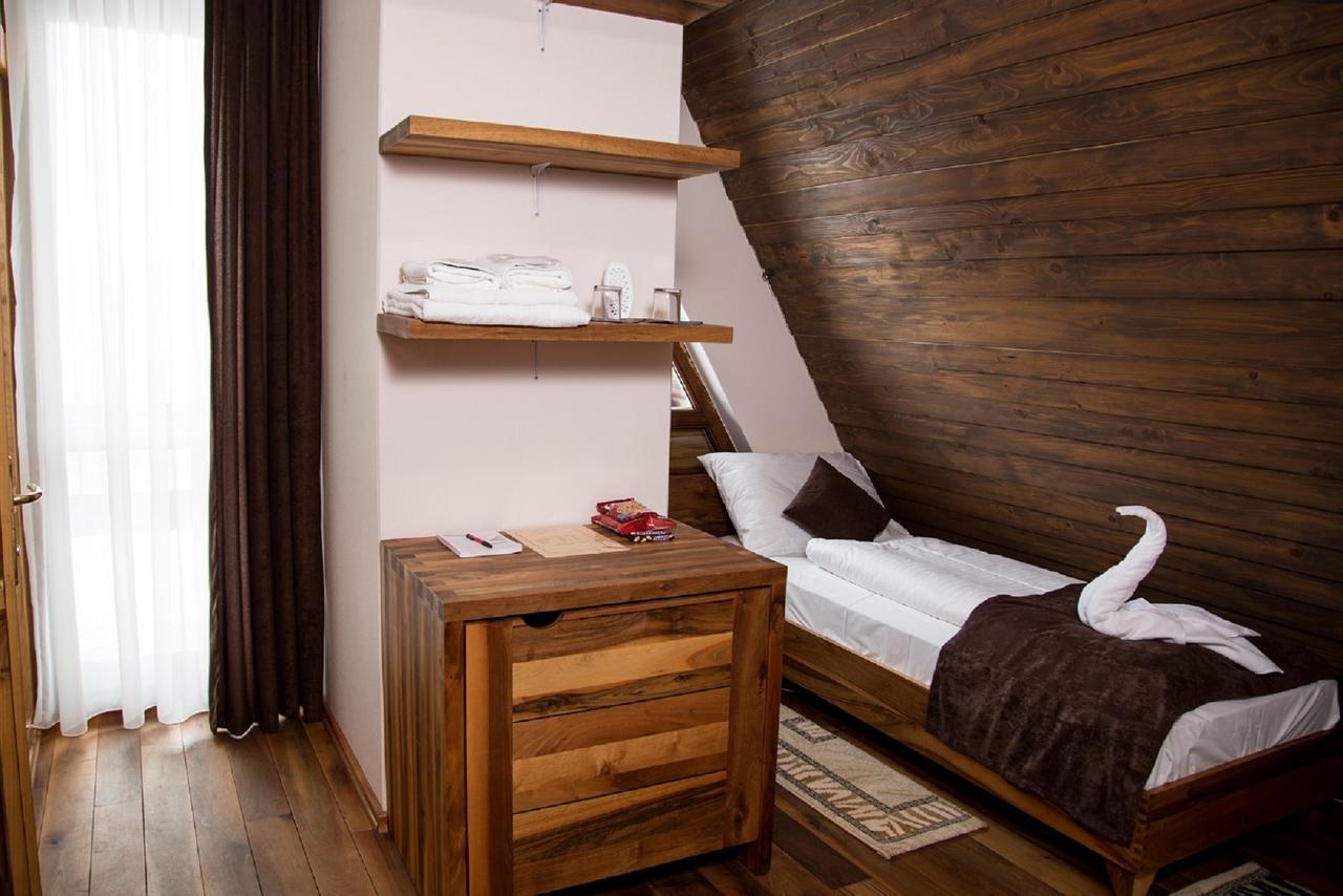 Hotel Babino Brdo Derventa ภายนอก รูปภาพ