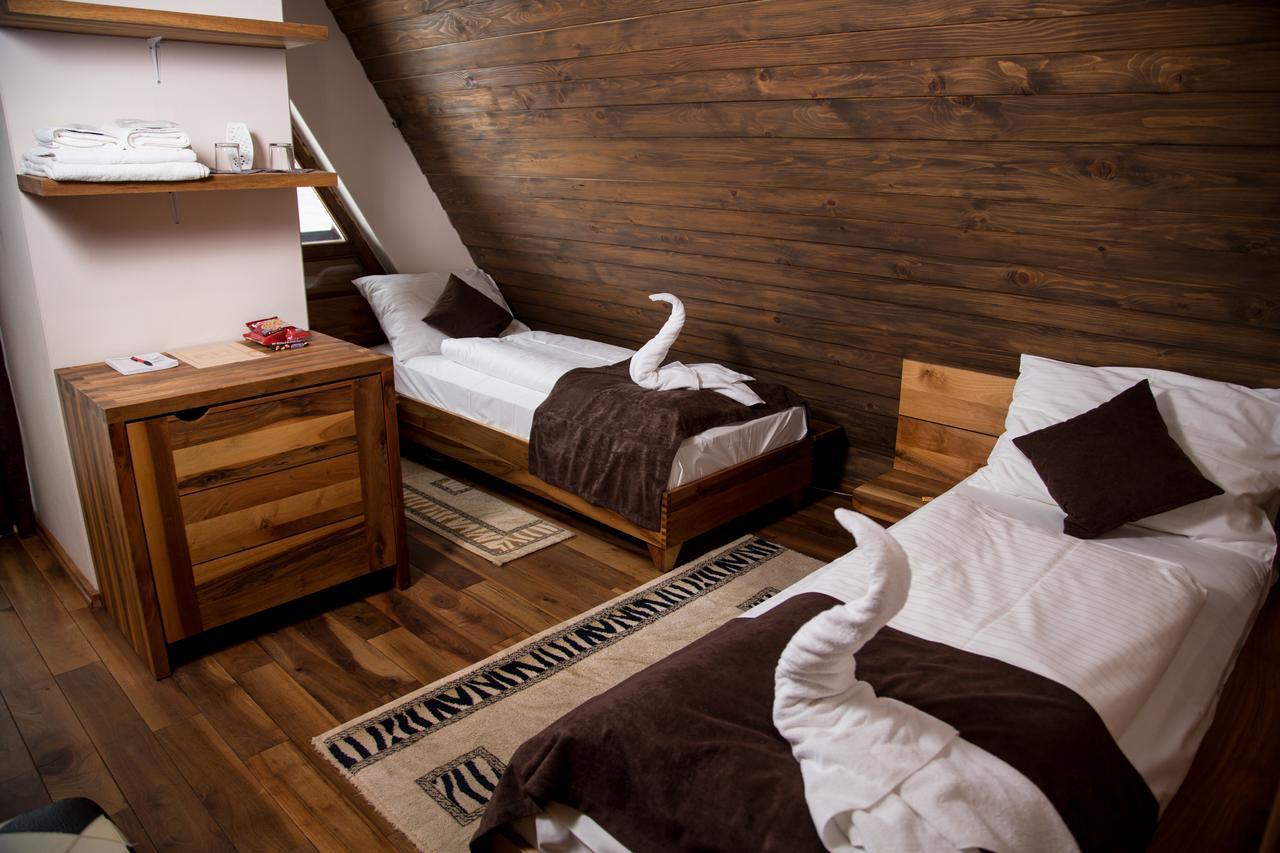 Hotel Babino Brdo Derventa ภายนอก รูปภาพ