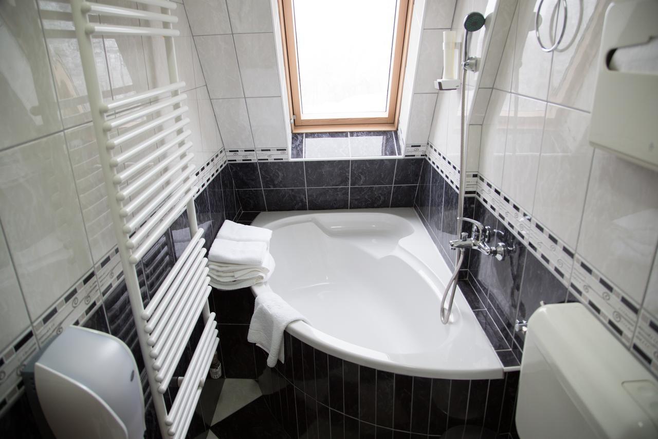 Hotel Babino Brdo Derventa ภายนอก รูปภาพ
