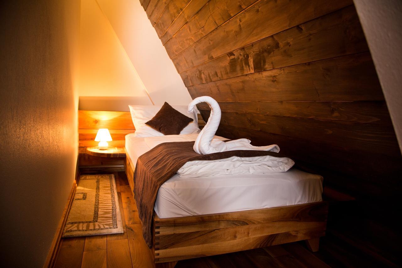 Hotel Babino Brdo Derventa ภายนอก รูปภาพ