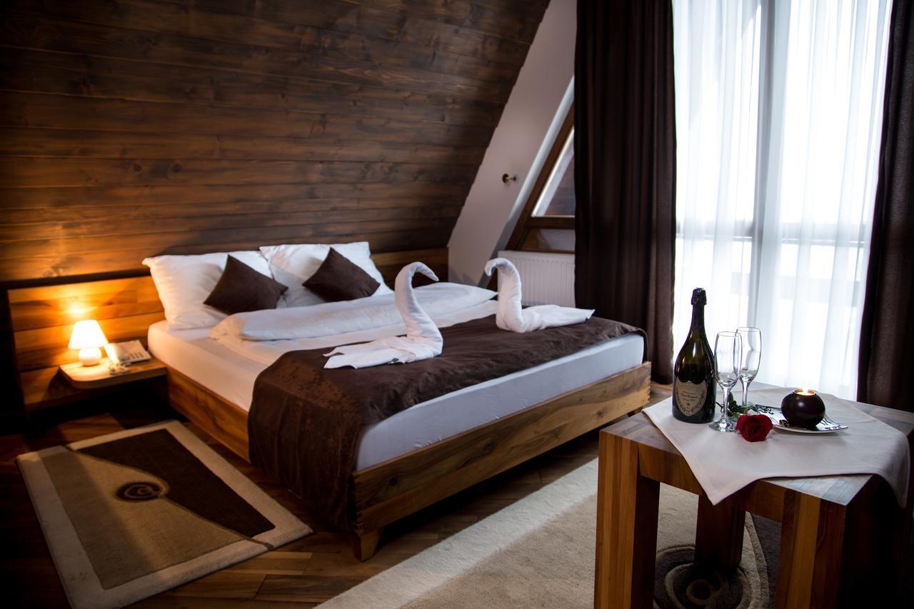 Hotel Babino Brdo Derventa ภายนอก รูปภาพ