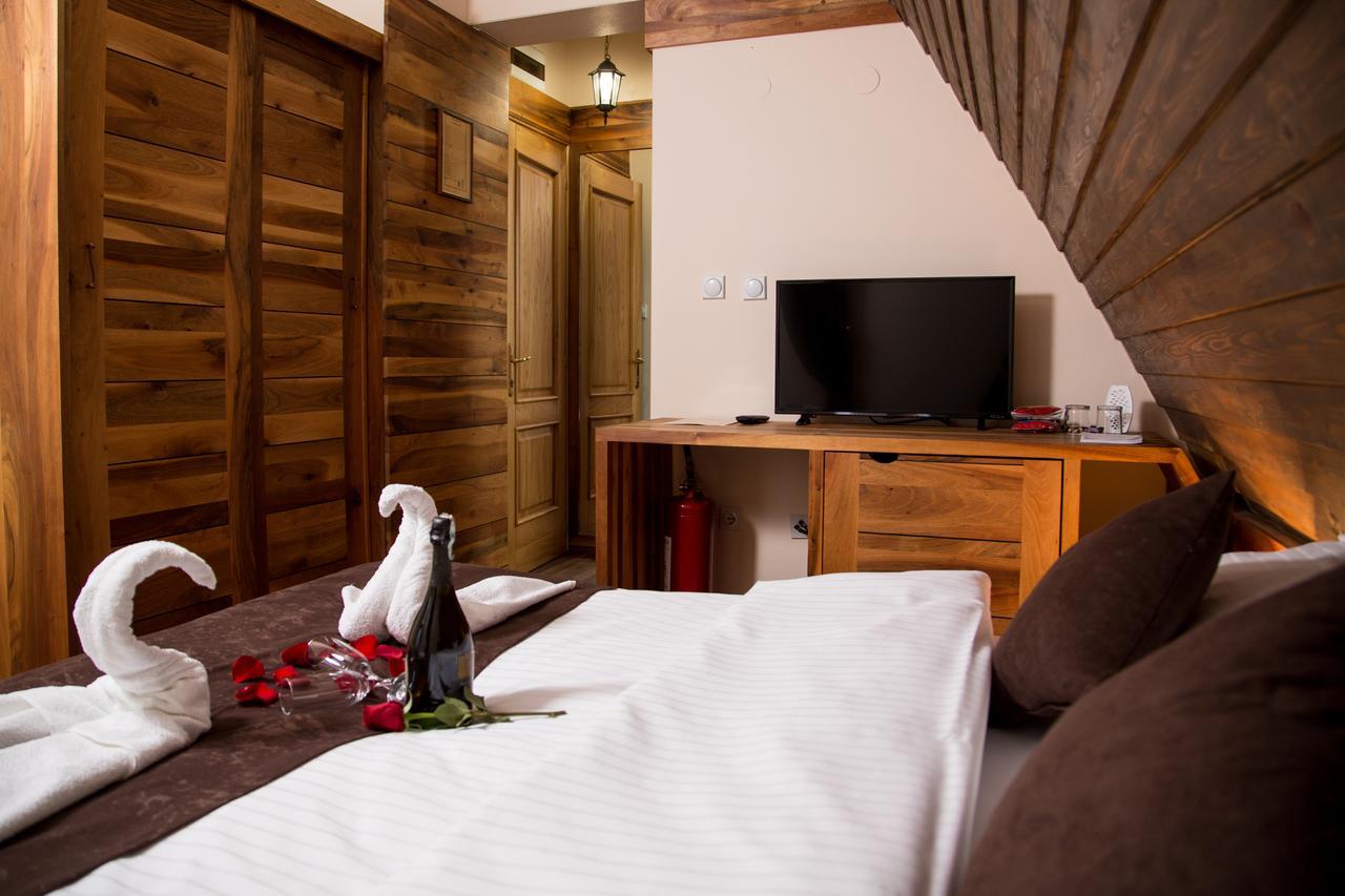 Hotel Babino Brdo Derventa ภายนอก รูปภาพ