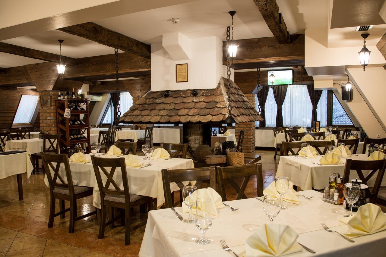 Hotel Babino Brdo Derventa ภายนอก รูปภาพ